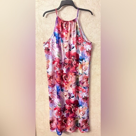 bebe Floral Dress - Picture 3 of 4